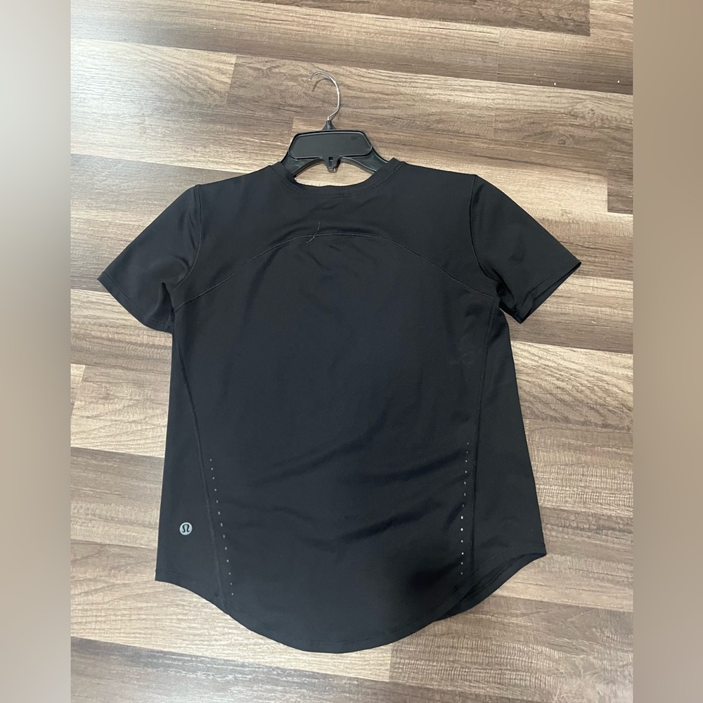 Lulu top- size 2